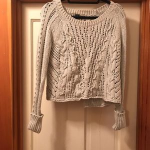 Súper cute free people open back sweater!!!